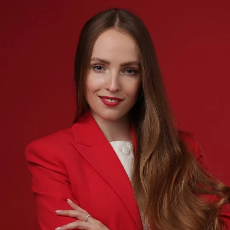 Portrait of Dr. Selina Hehl